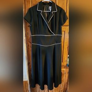 Danny & Nicole Dress Size 16